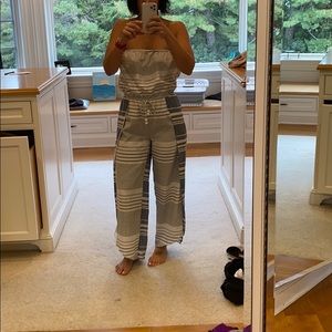 Blow and white striped romper